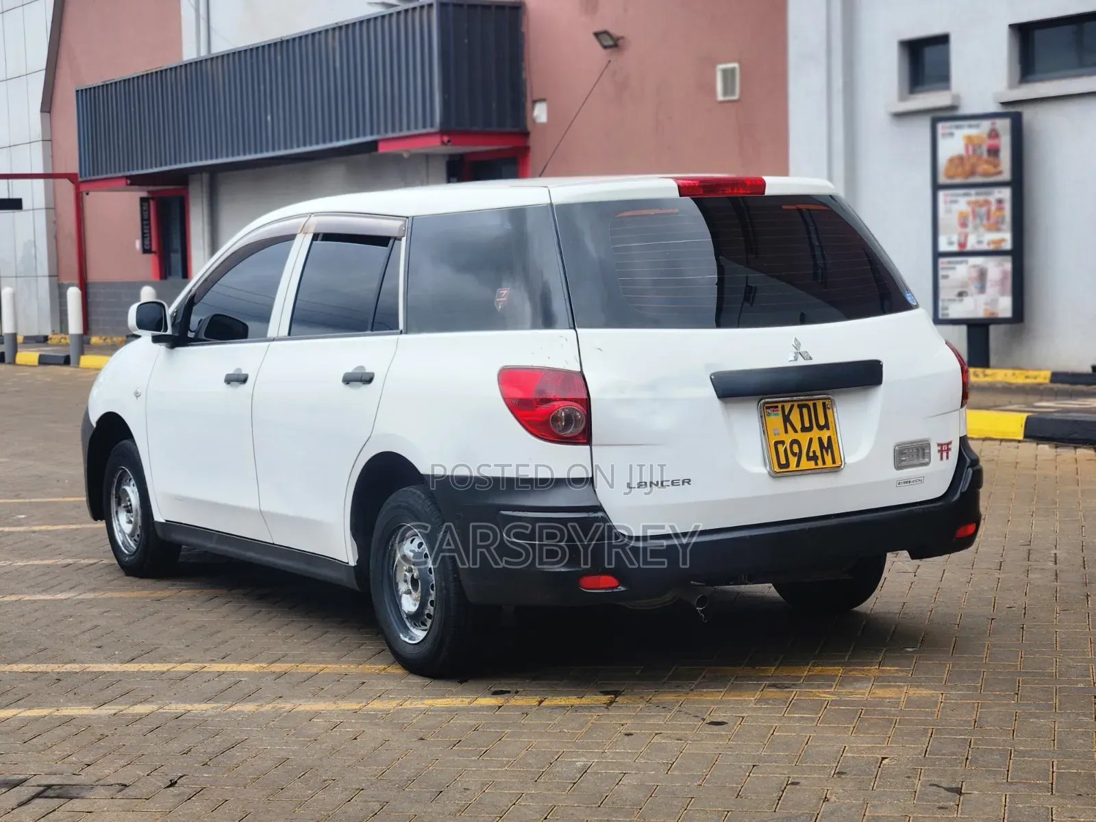 Mitsubishi Lancer Cargo 2018 White