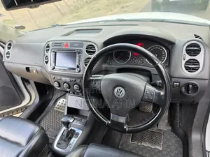 Volkswagen Tiguan 2009 White