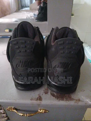 Air Jordan 4