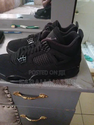 Air Jordan 4