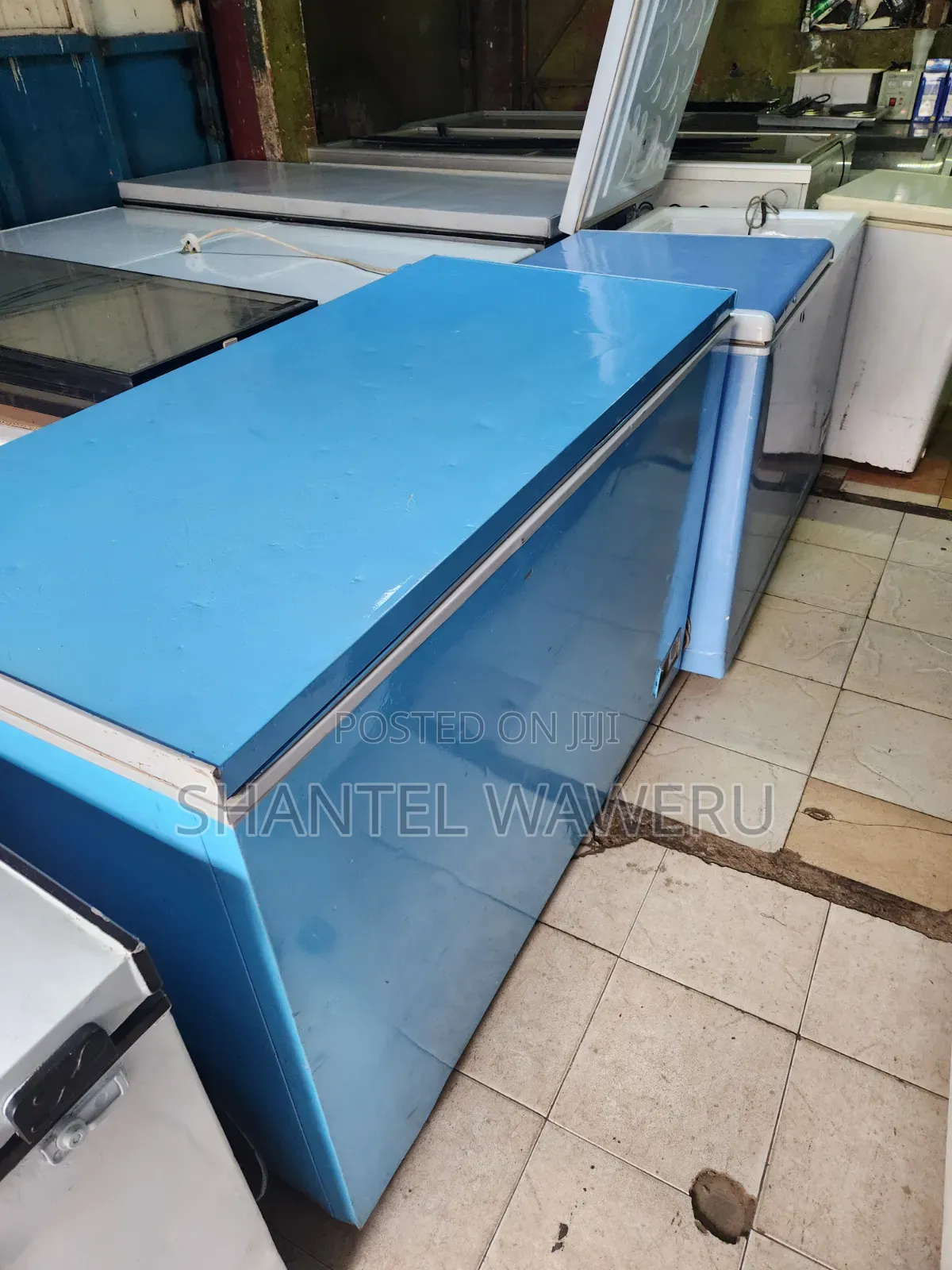 450ltres Litres Right Blue Chest Freezer