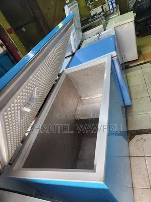 450ltres Litres Right Blue Chest Freezer