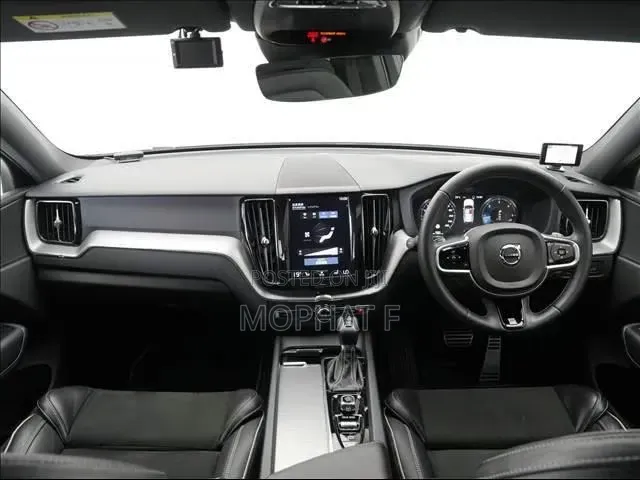 Volvo XC60 2019 White