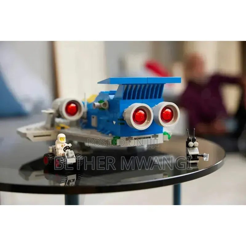Lego Icons Galaxy Explorer