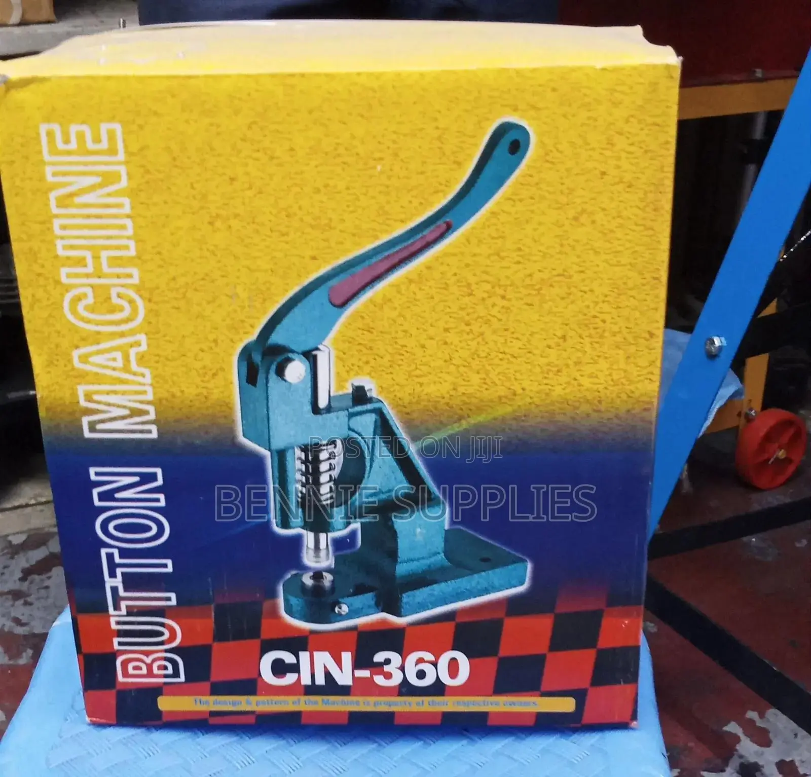 Cin Press Button Machine