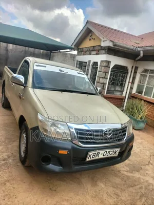 Toyota Hilux 2012 Silver