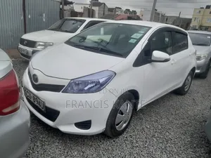 Toyota Vitz 2012 White