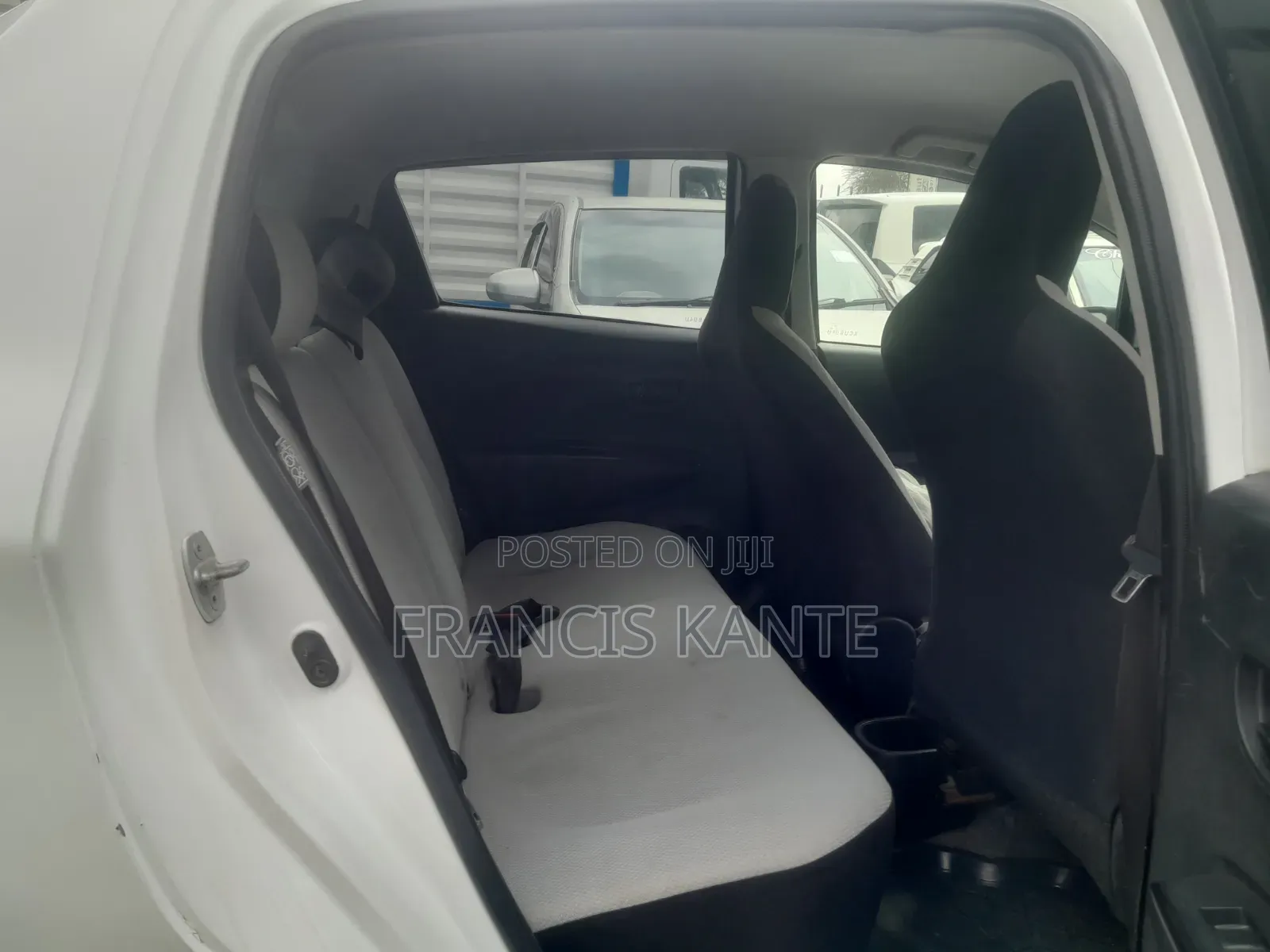 Toyota Vitz 2012 White