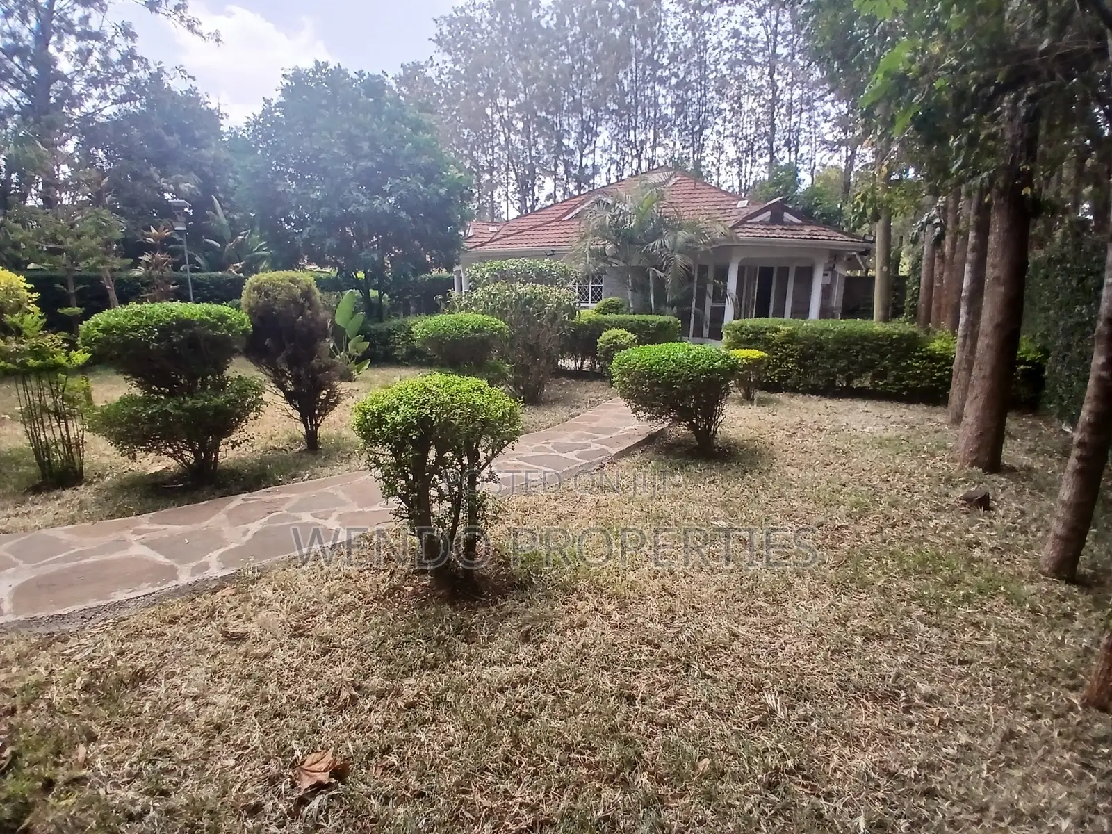 3bdrm Bungalow in Karen C for rent