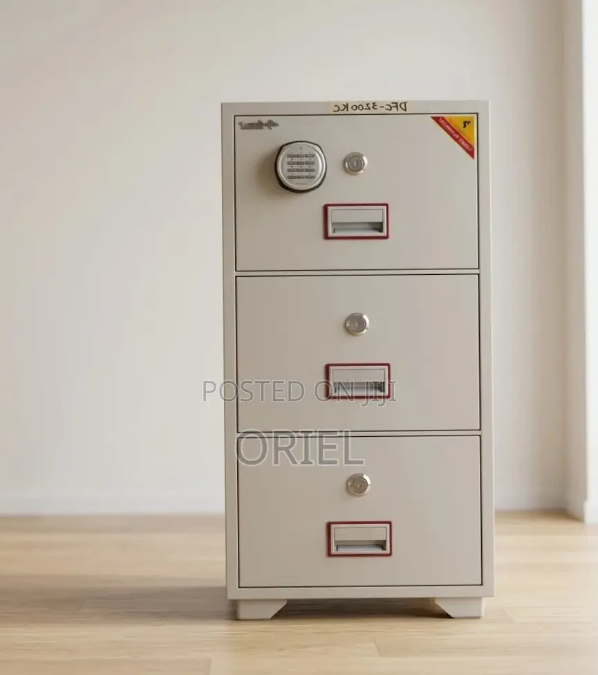 Diplomat Digital Safe : 3-Drawer Diplomat Electronic Security Safe