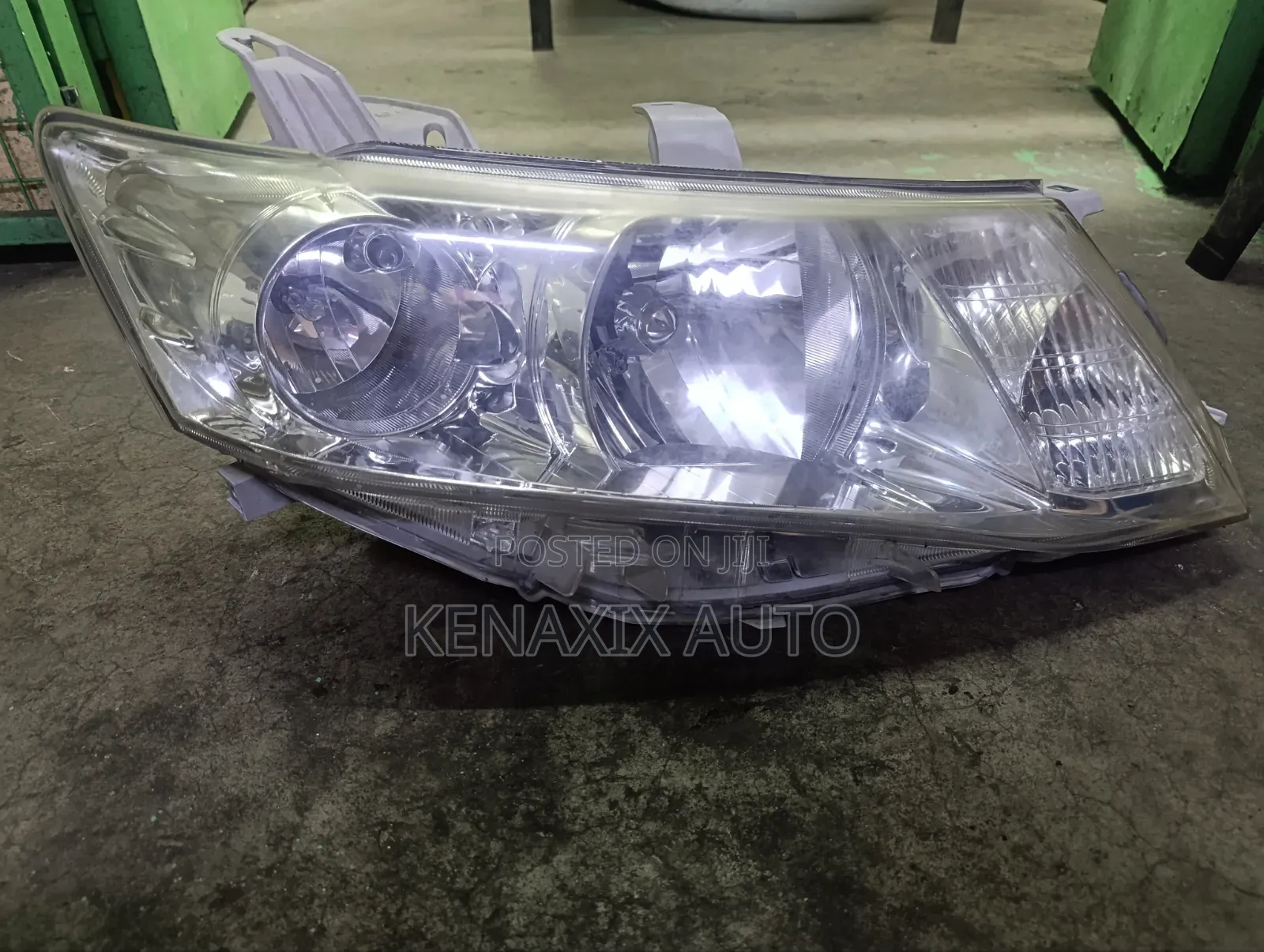 Allion 260 Non Xenon Headlight