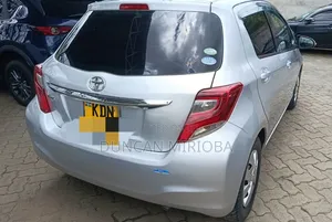 Toyota Vitz 2016 Gray