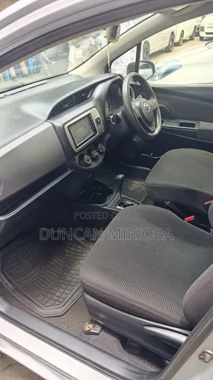 Toyota Vitz 2016 Gray