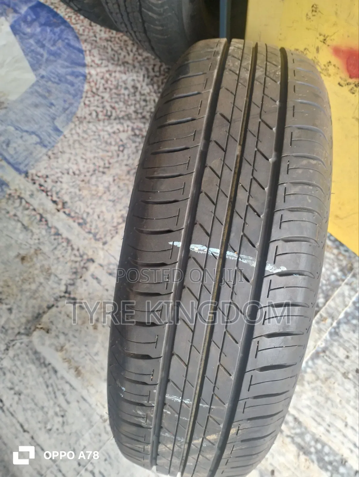 205/65r16 Slightly Used Bridgestone Tyre Available