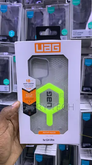 UAG (Urban Armor Gear) Pathfinder Clear Phone Case Samsung S24 ULTRA