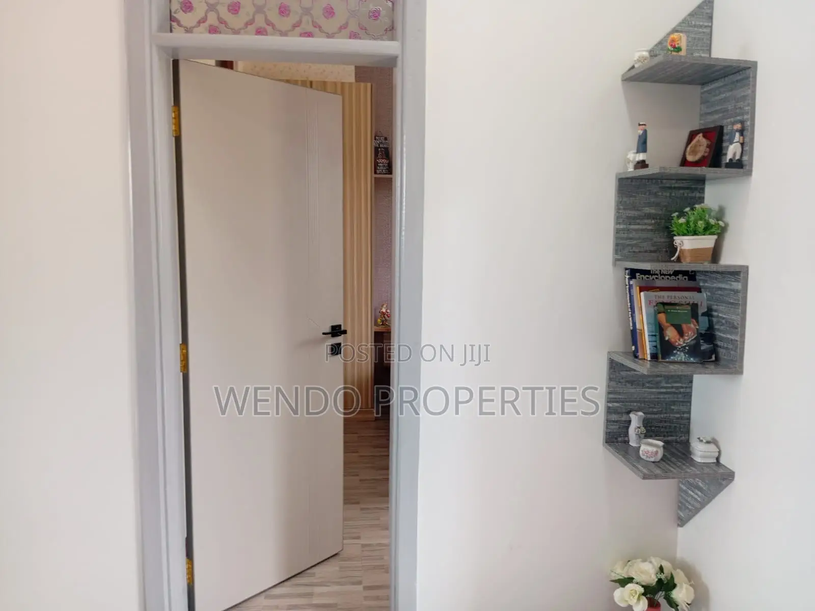 3bdrm Apartment in Master Lake View for sale