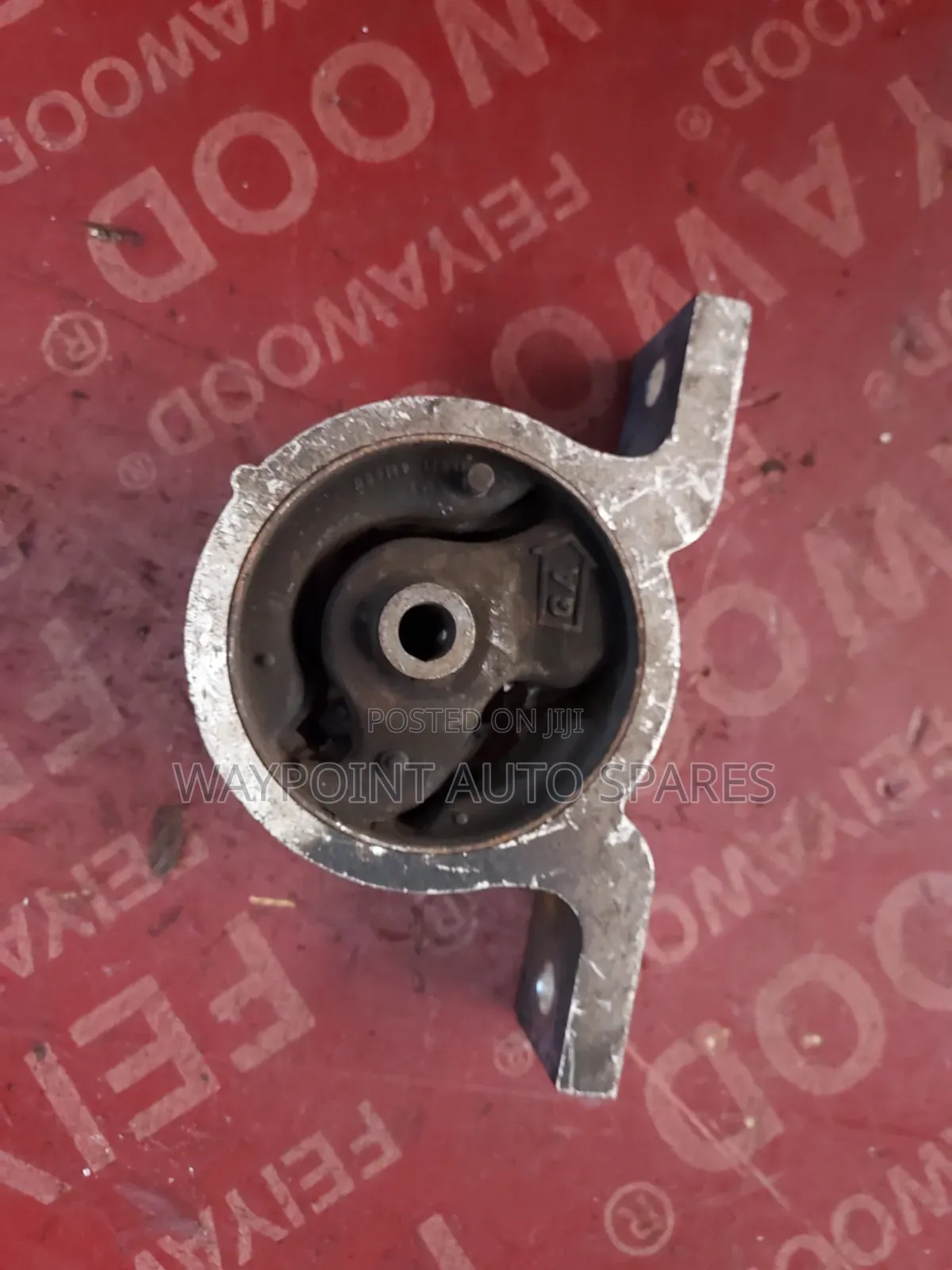 Nissan Sunny B15 Rear Gear Mount