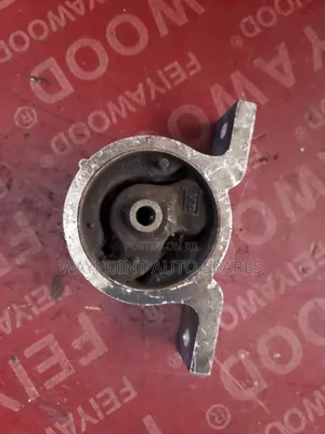 Nissan Sunny B15 Rear Gear Mount