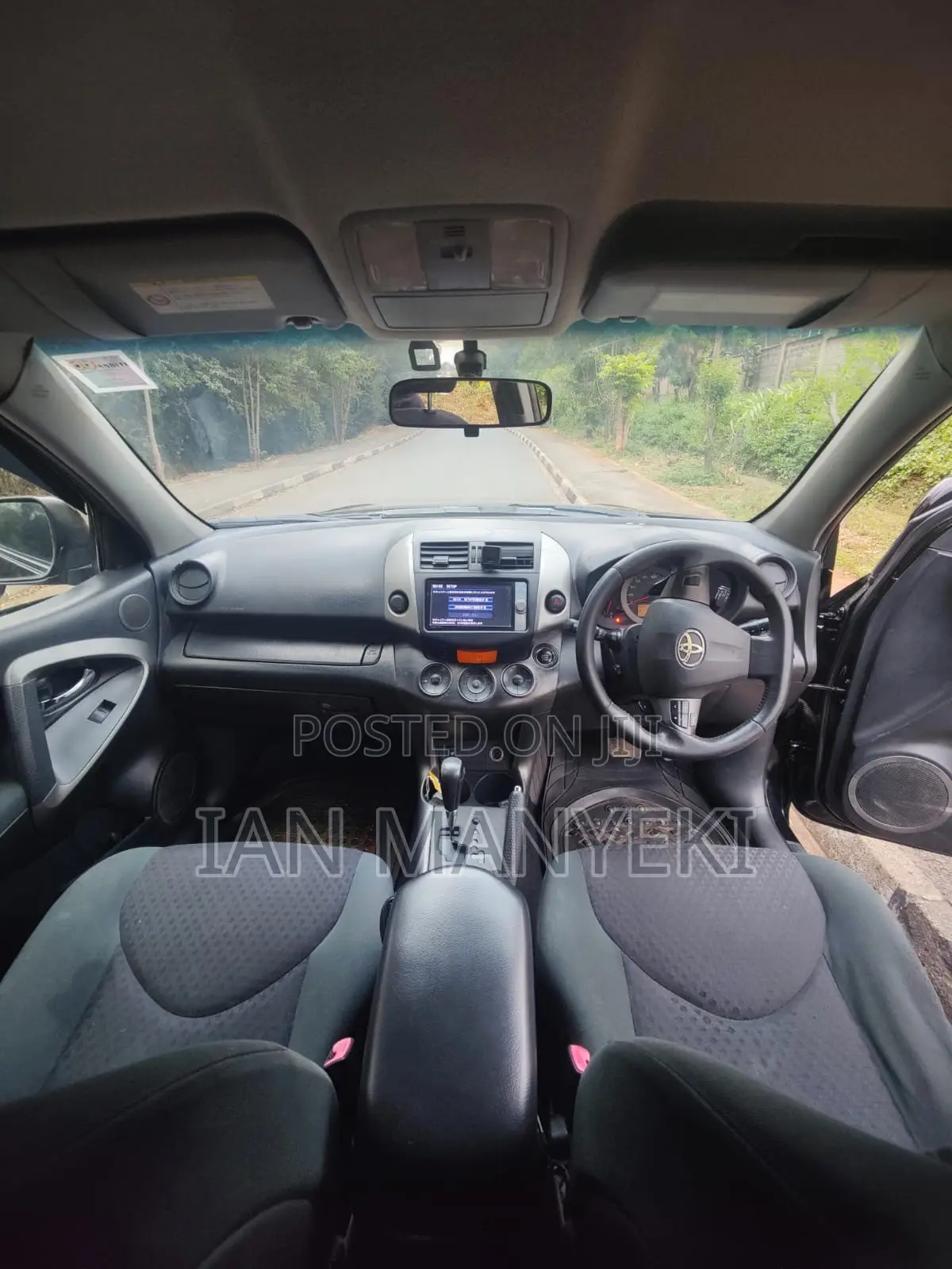 Toyota Vanguard 2012 Black
