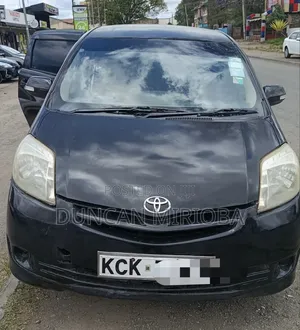 Toyota Passo Sette 2010 Black