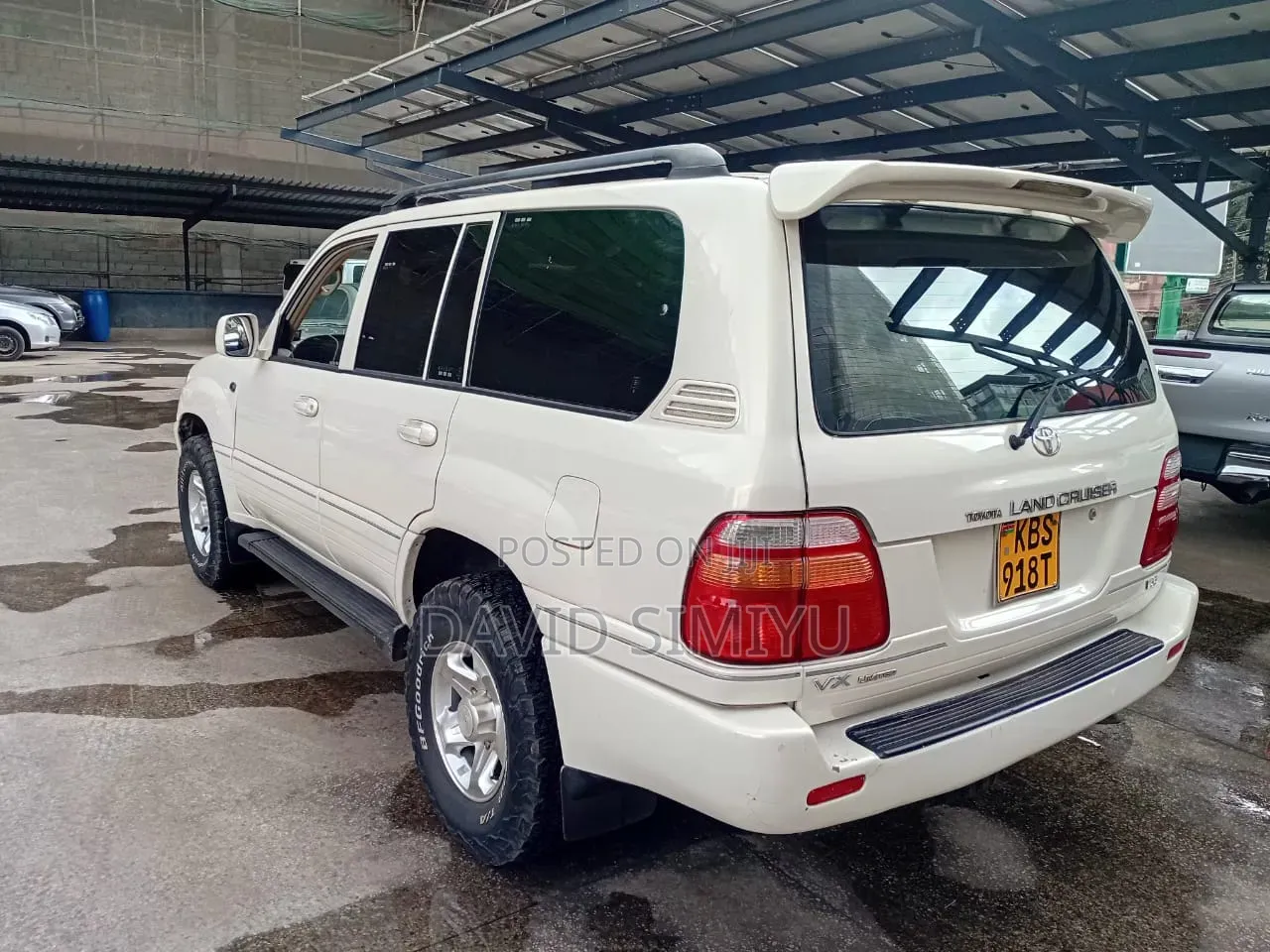 Toyota Land Cruiser 2006 White