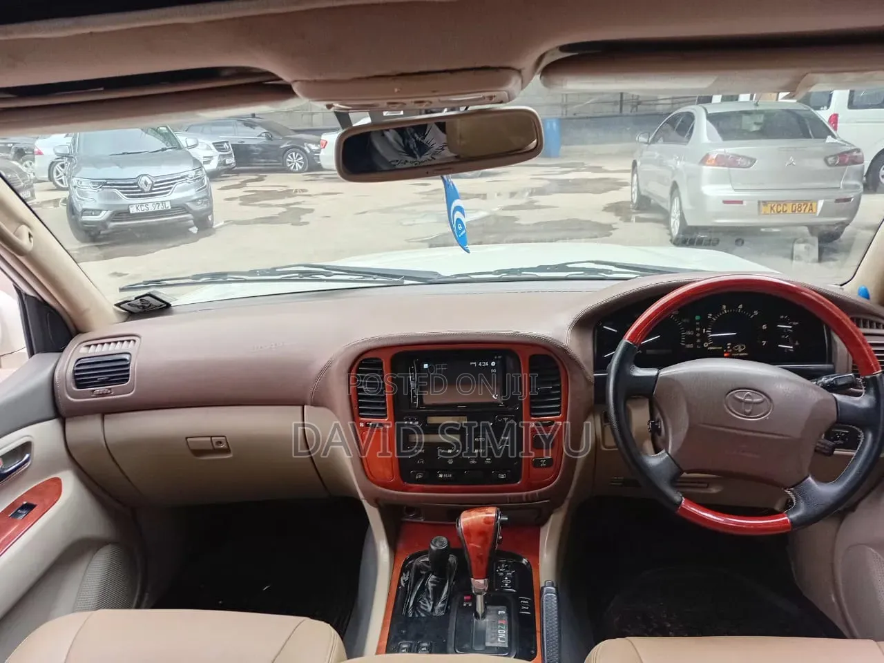 Toyota Land Cruiser 2006 White