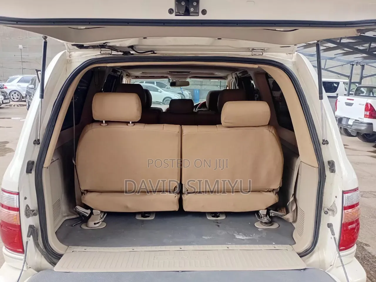 Toyota Land Cruiser 2006 White