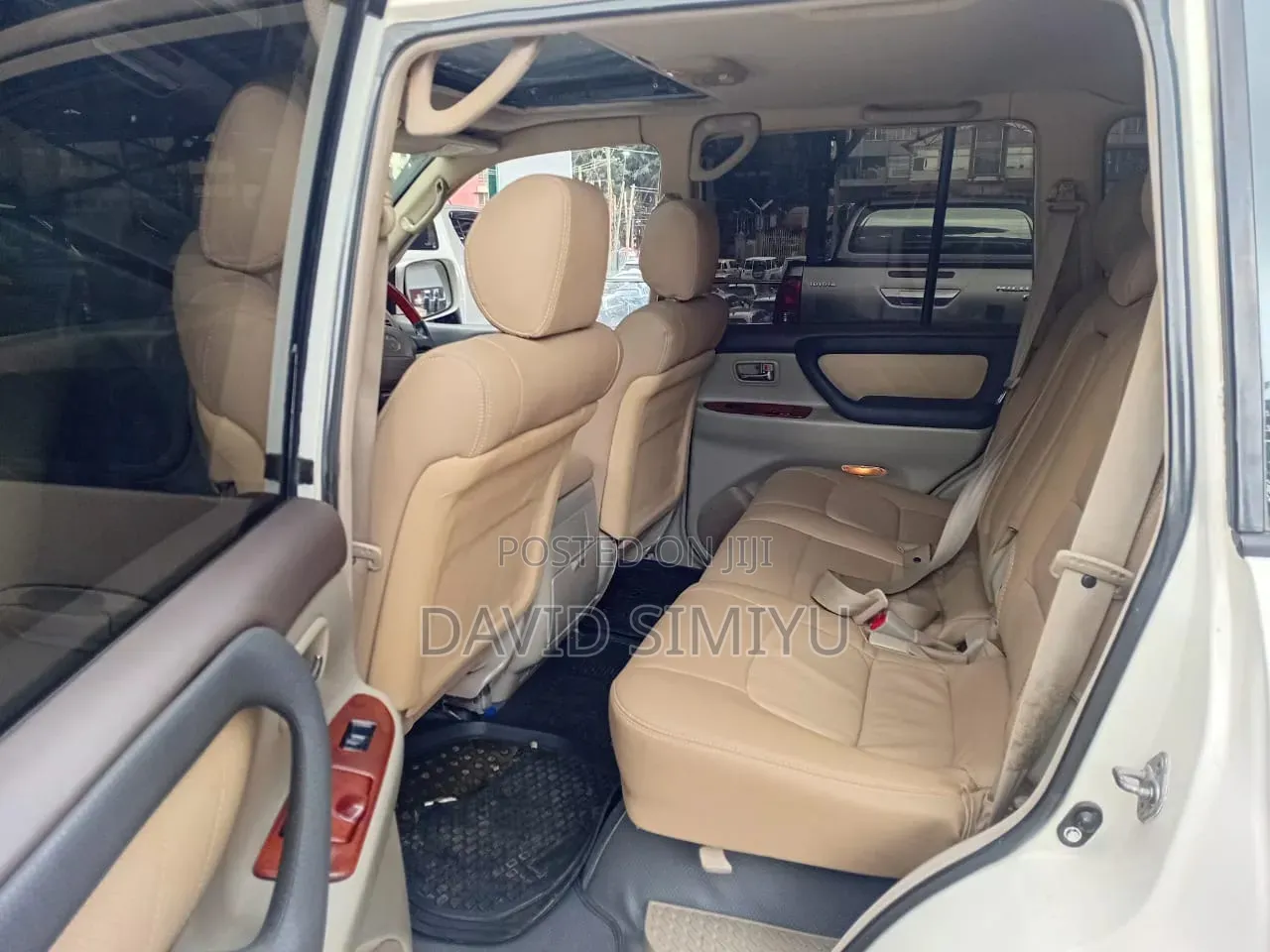 Toyota Land Cruiser 2006 White