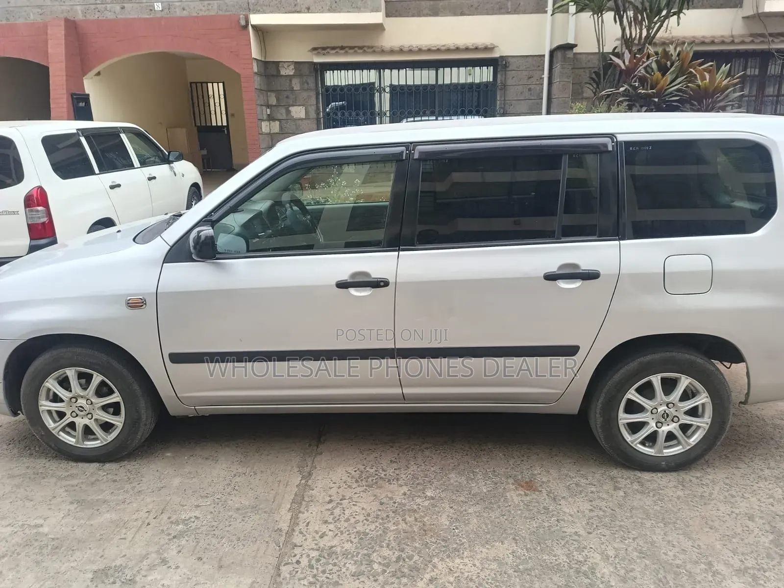 Toyota Succeed 2012 Silver