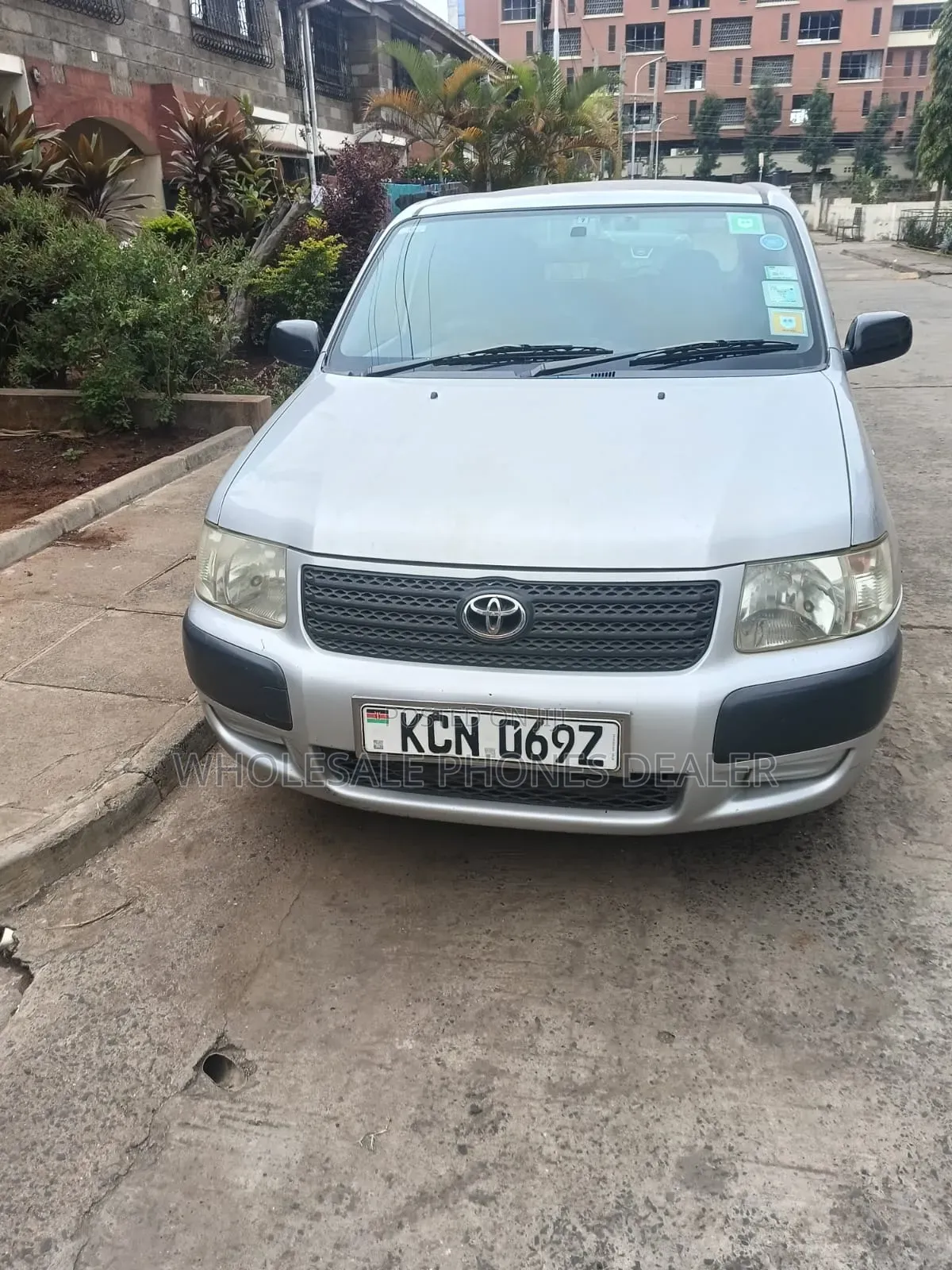 Toyota Succeed 2012 Silver