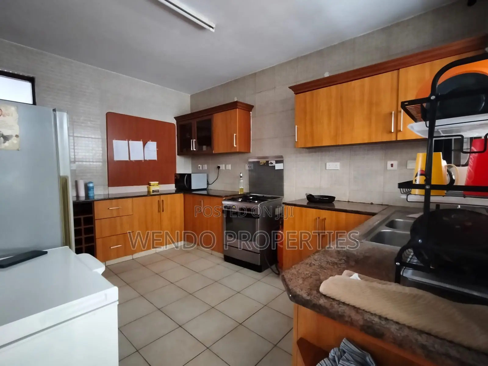 3bdrm Apartment in Valley Arcade for sale