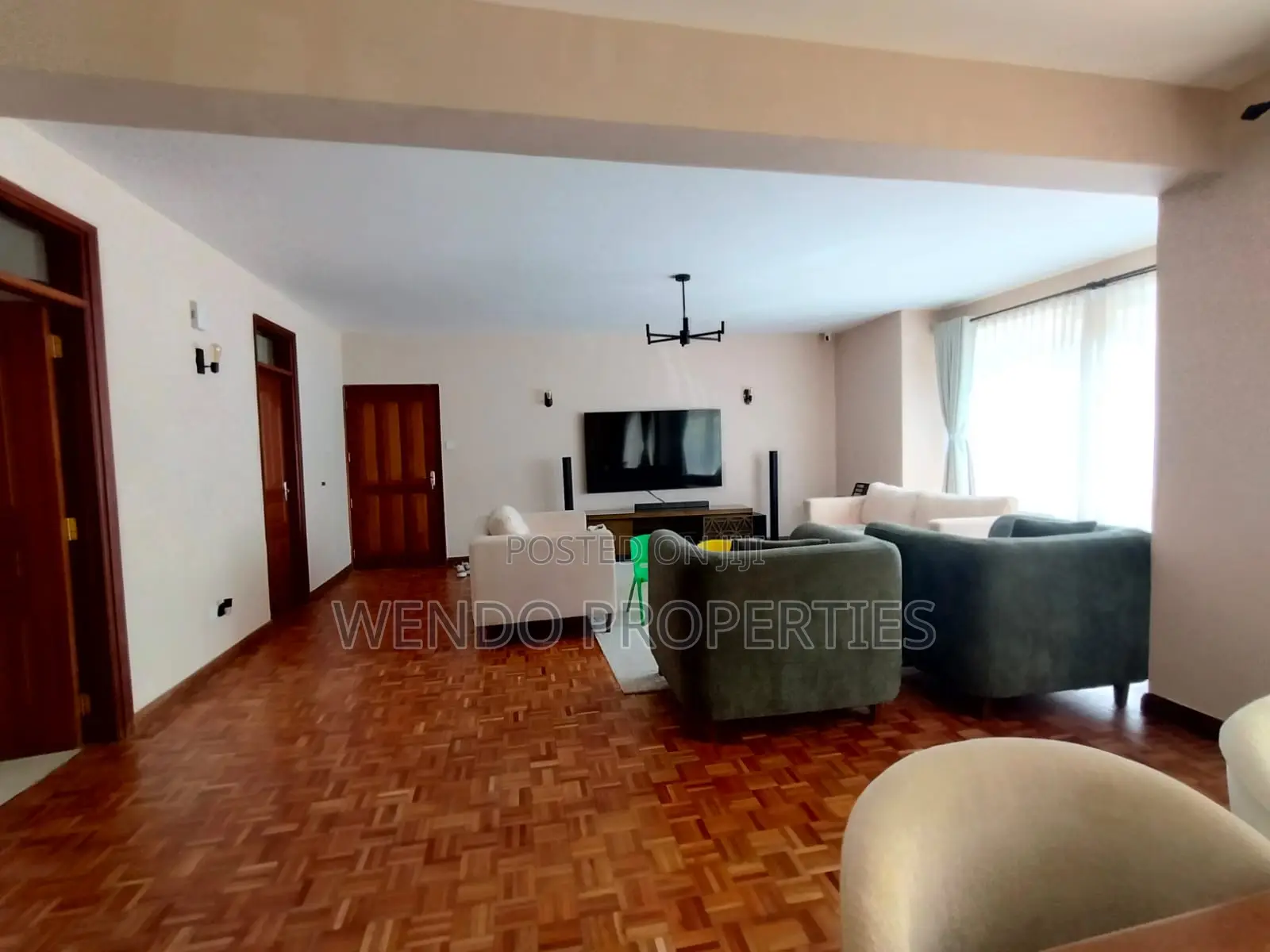 3bdrm Apartment in Valley Arcade for sale