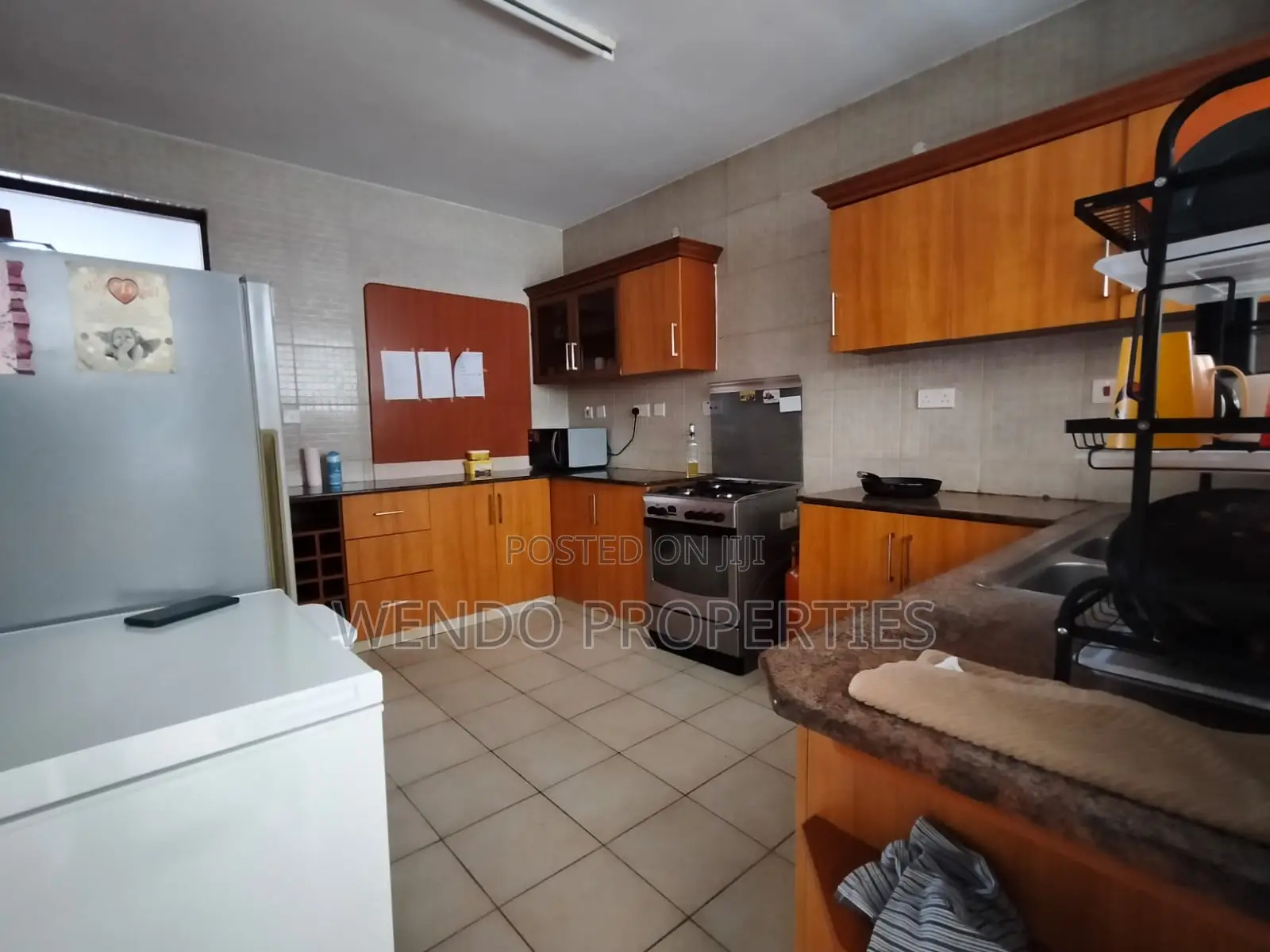 3bdrm Apartment in Valley Arcade for sale