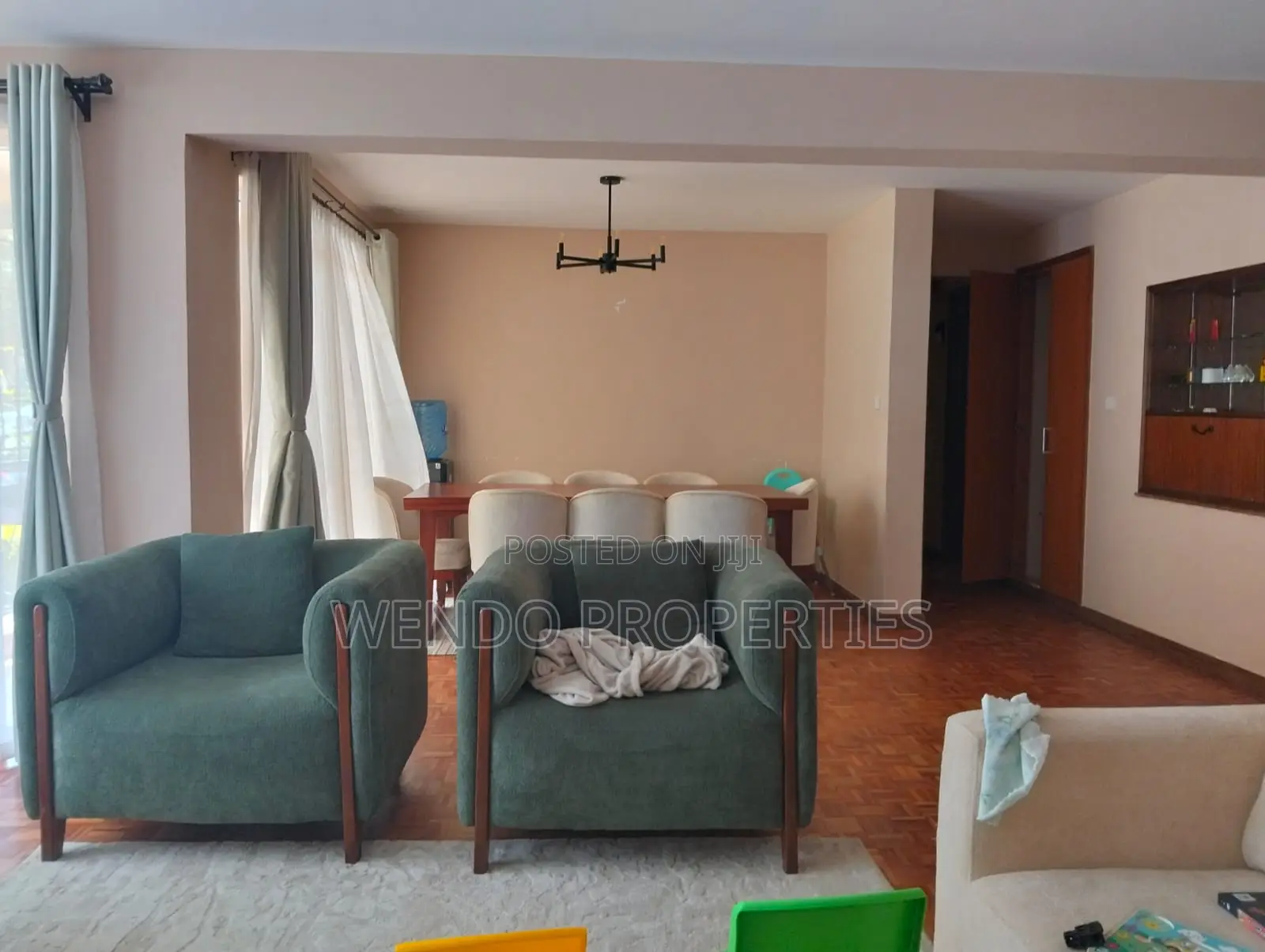 3bdrm Apartment in Valley Arcade for sale