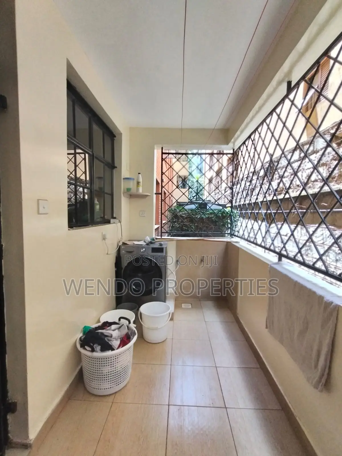 3bdrm Apartment in Valley Arcade for sale