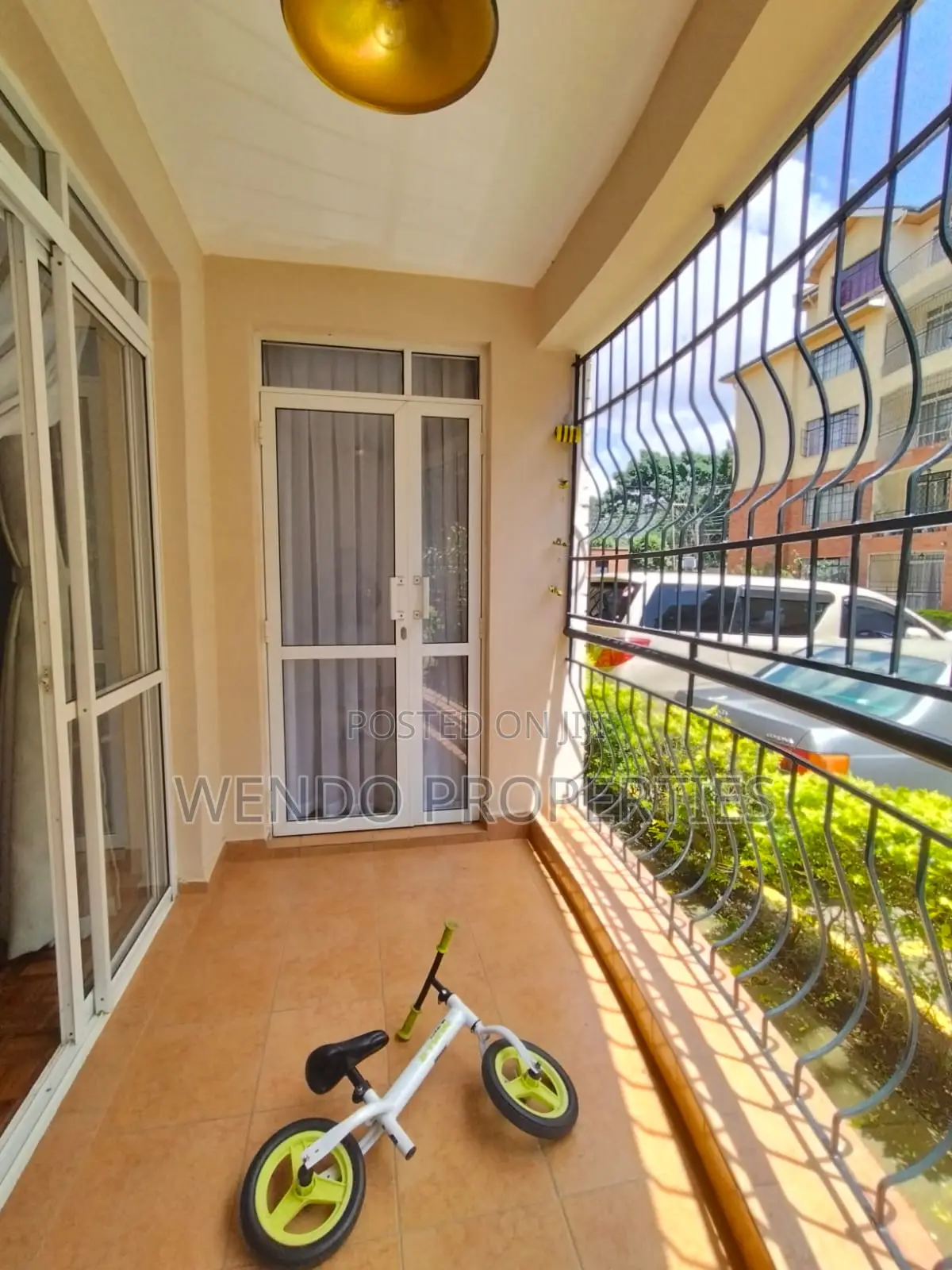 3bdrm Apartment in Valley Arcade for sale