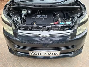 Toyota Voxy 2010 Black