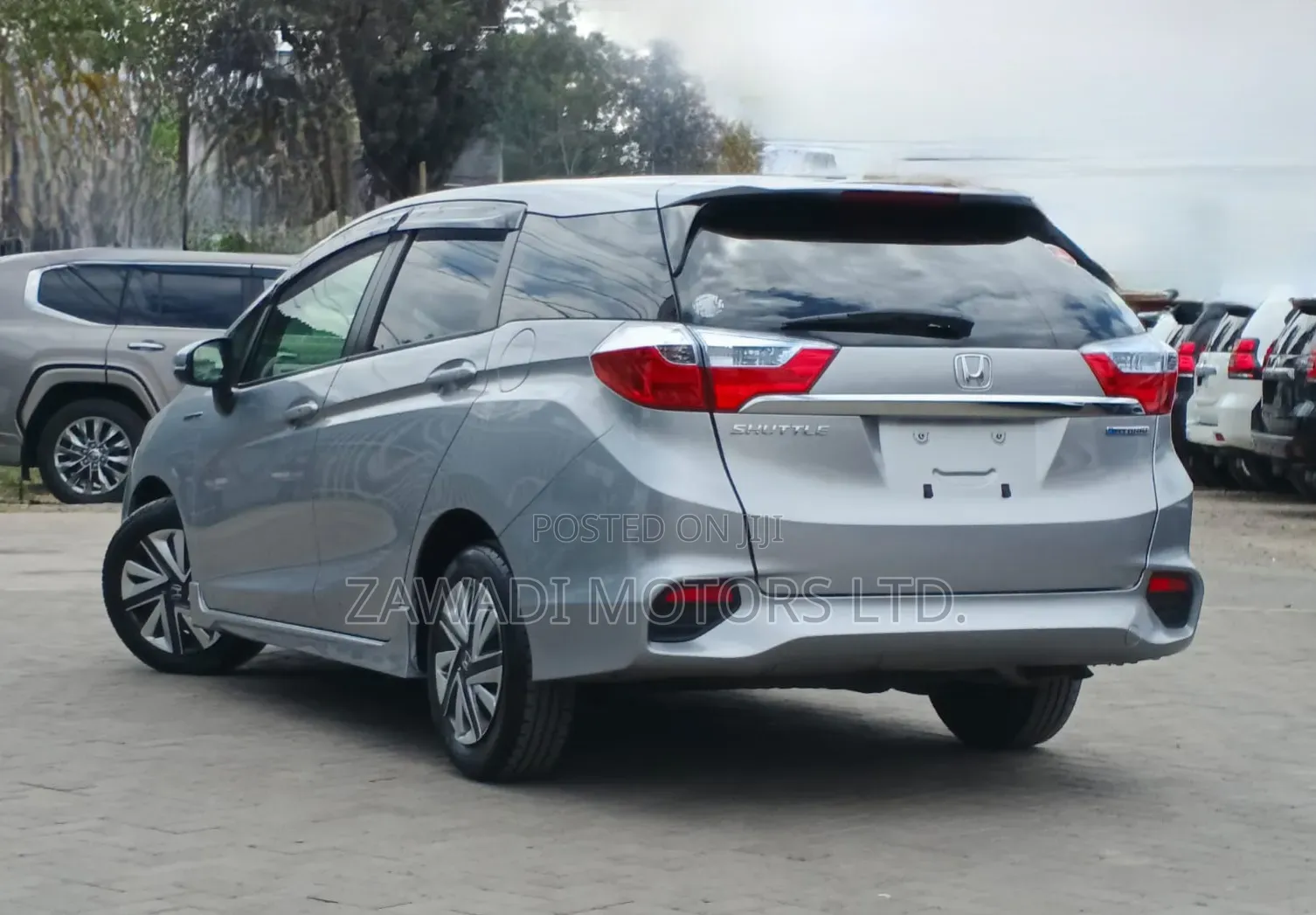 Honda Fit Shuttle 1.5 Hybrid 2WD 2019 Silver