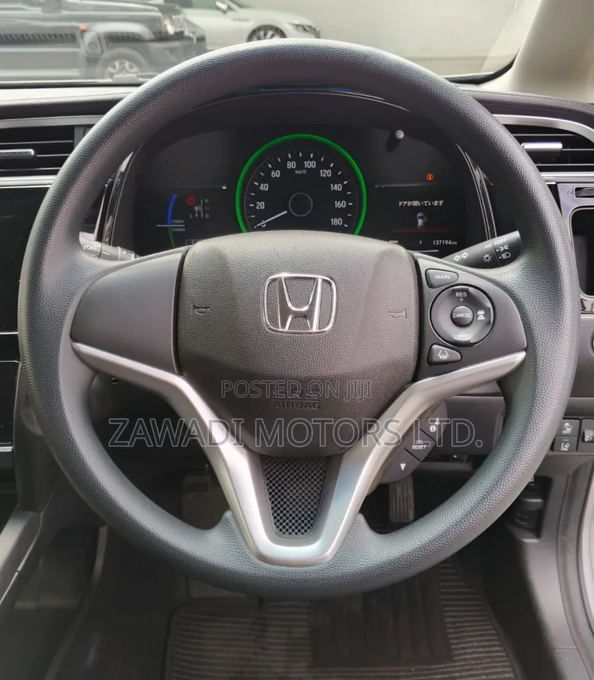 Honda Fit Shuttle 1.5 Hybrid 2WD 2019 Silver