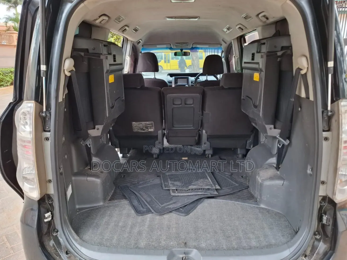 Toyota Voxy 2010 Black