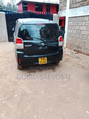 Toyota Spade 1.5 2015 Black