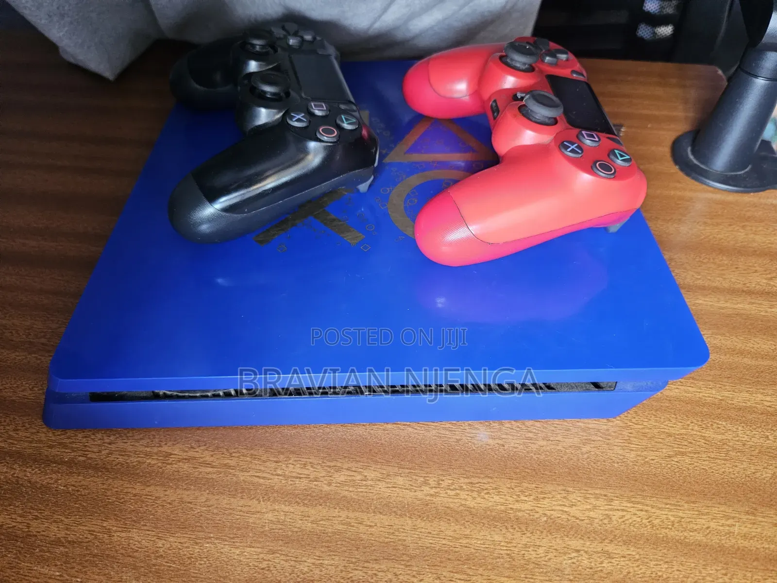 Ps4 Slim(limited Edition)