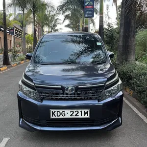 Toyota Voxy 2015 Black
