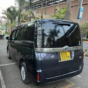 Toyota Voxy 2015 Black