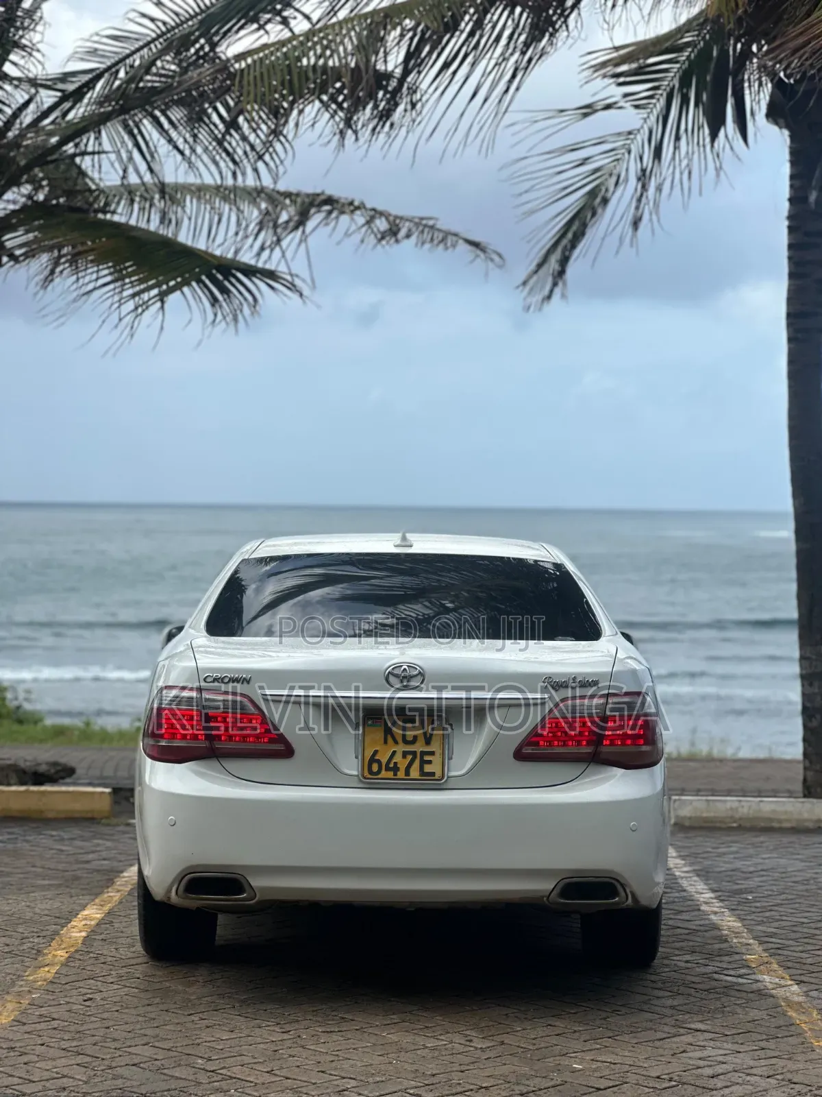 Toyota Crown 2013 White