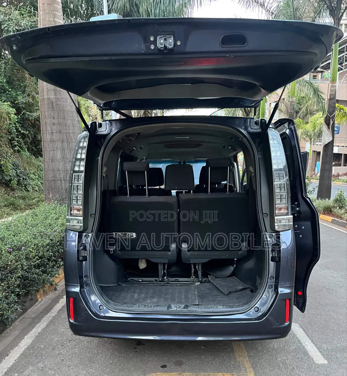 Toyota Voxy 2015 Black