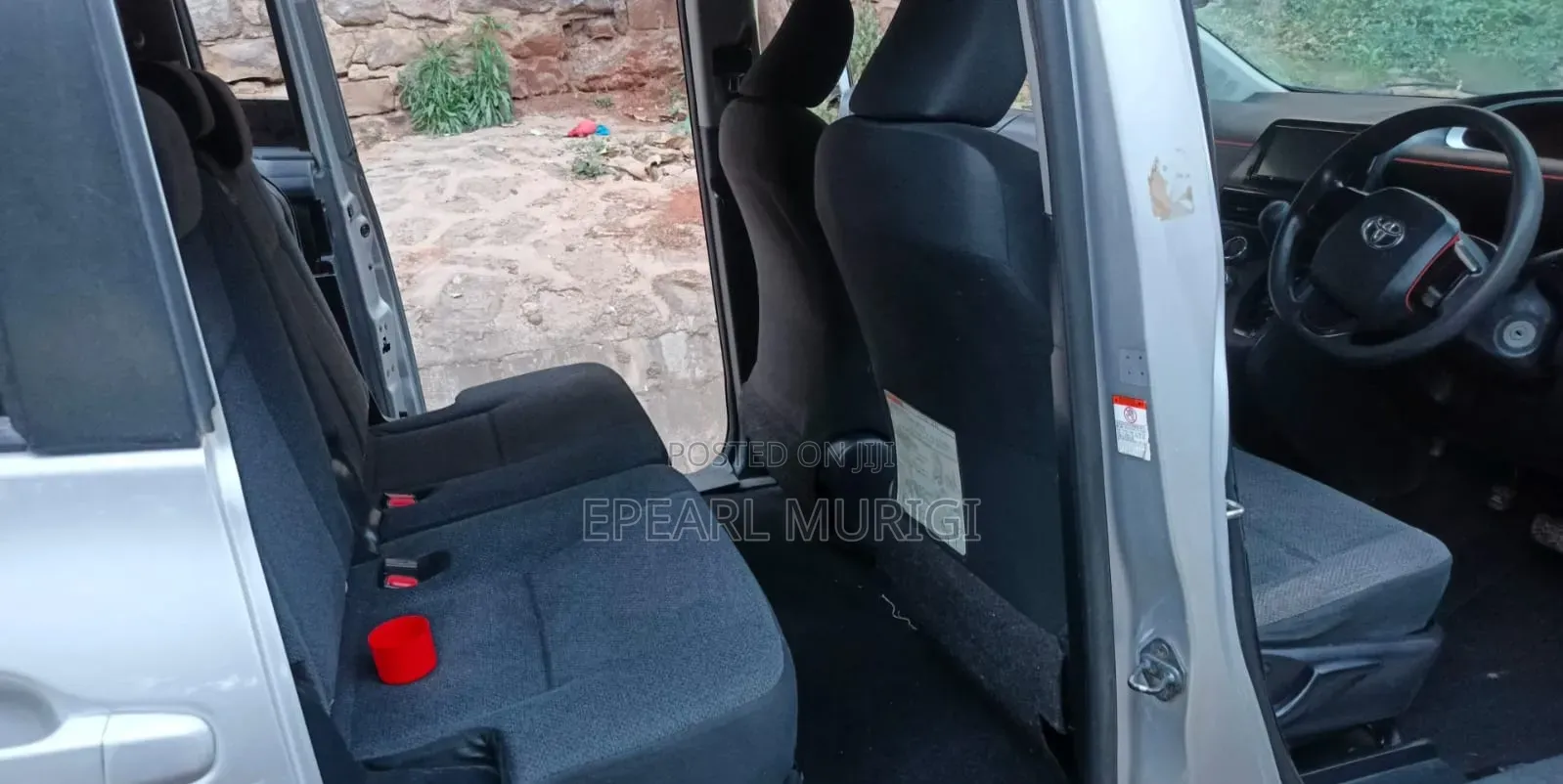 Toyota Sienta 2015 Silver