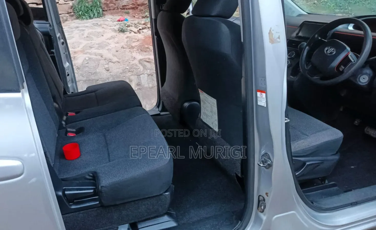 Toyota Sienta 2015 Silver