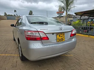 Toyota Premio 2012 Silver