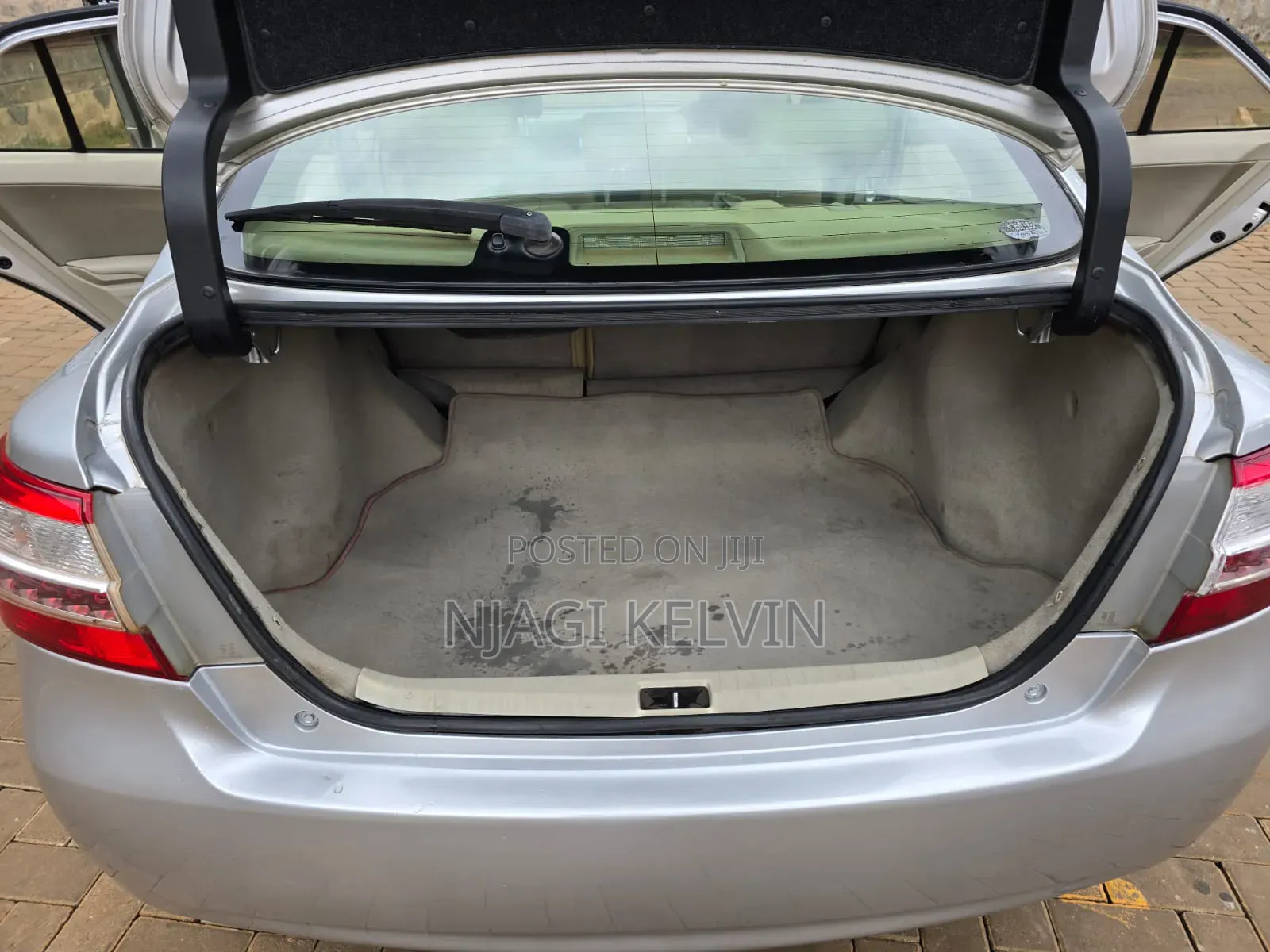 Toyota Premio 2012 Silver